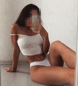 Seksi Kıyafetler Giyinmeyi Seven Escort Beylikdüzü